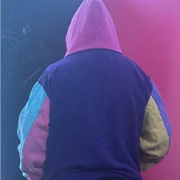 Karl Jacobs spiral hoodie, multicolor, fuzzy - Picture 3 of 3